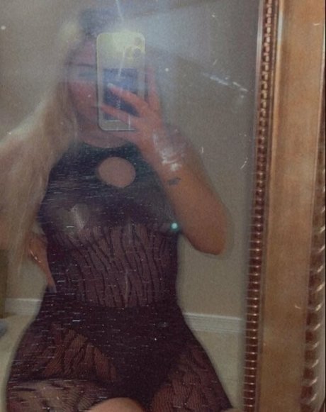 Asmrbyk model adult image