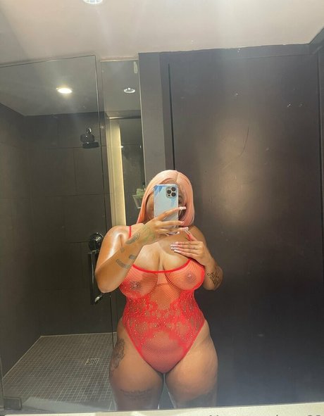 Nevvycakes perfect model pictures