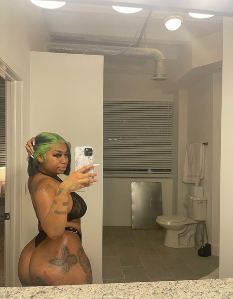 Nevvycakes top star pics