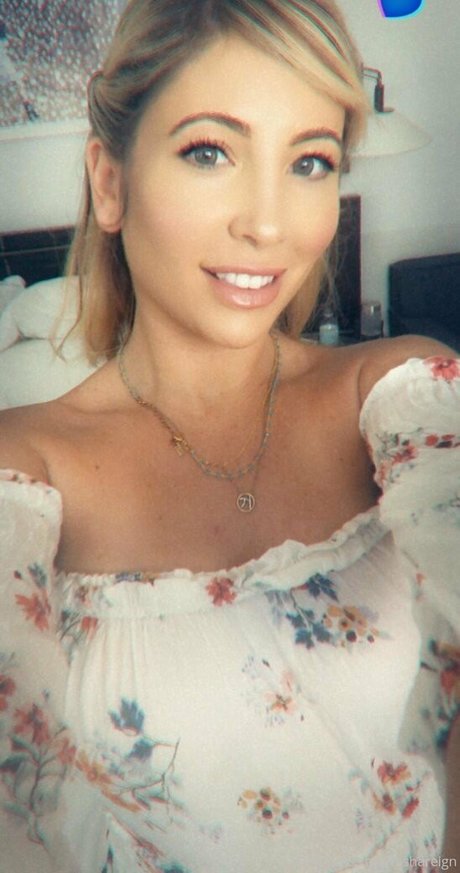 tashareign hd model gallery