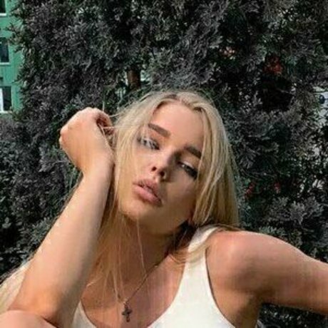 haileycherry perfect model photo