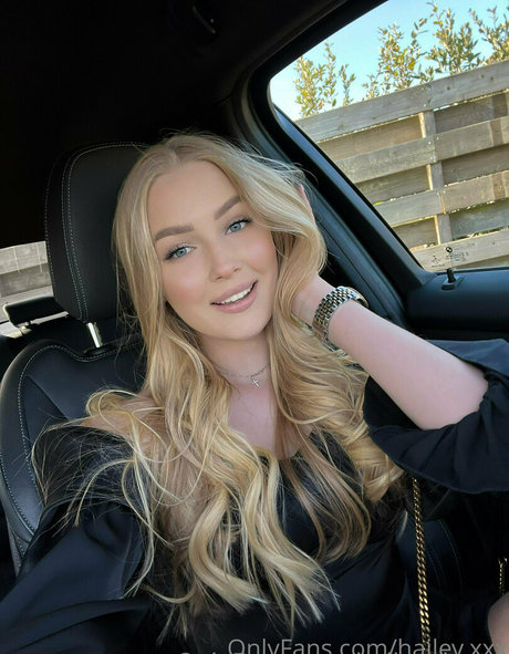 haileycherry model adult pictures