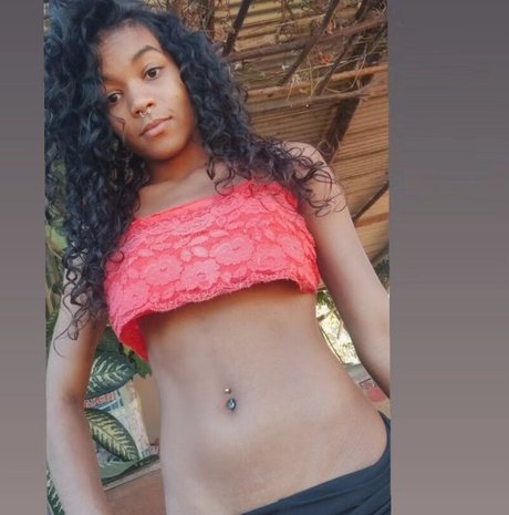 Vanessa Maite naked model images