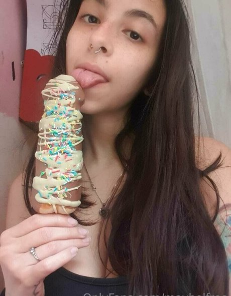 maybelfree free actress pic