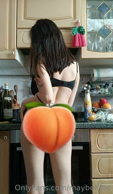 maybelfree pornographic star photo