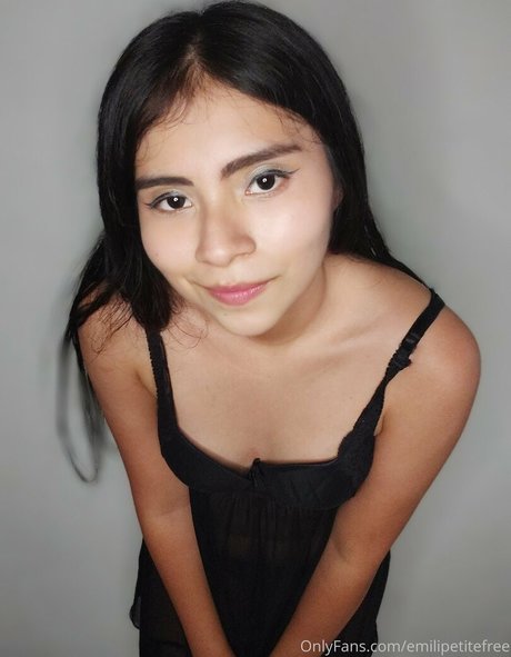 emilipetitefree model xxx photos