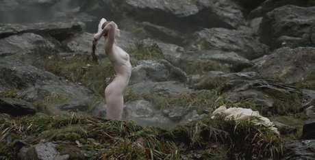 Alyssa Sutherland free star images