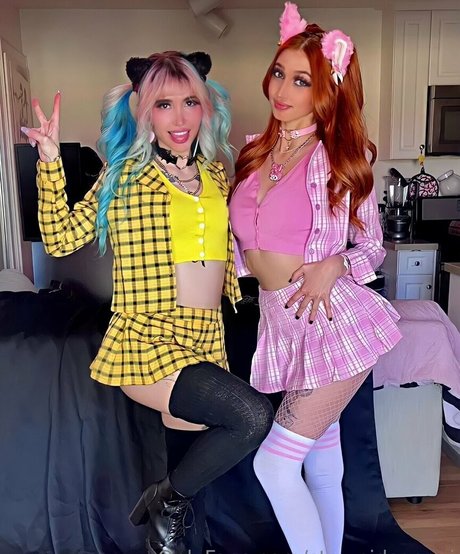 stewpidsenpai model erotic photos