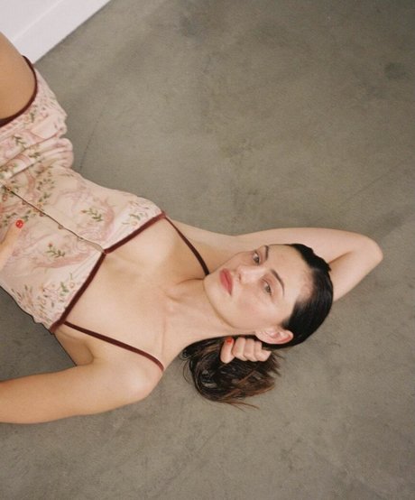 Phoebe Tonkin best pornstar picture