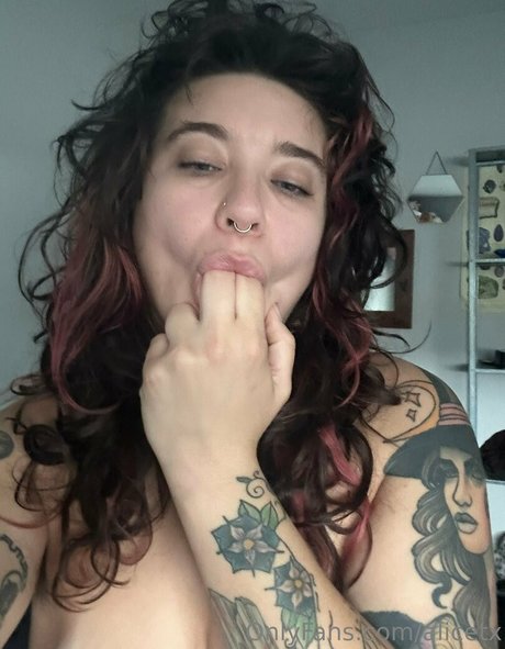 alicetx model exclusive picture