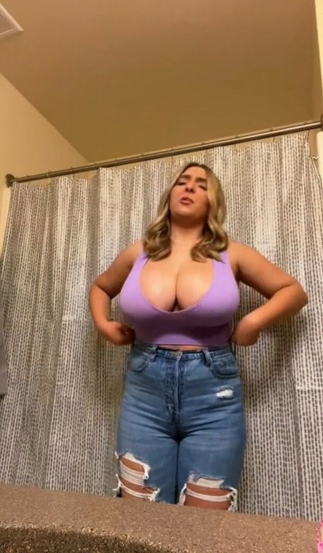 Sierra Bellingar xxx actress picture