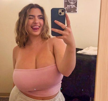 Sierra Bellingar best pornstar pic