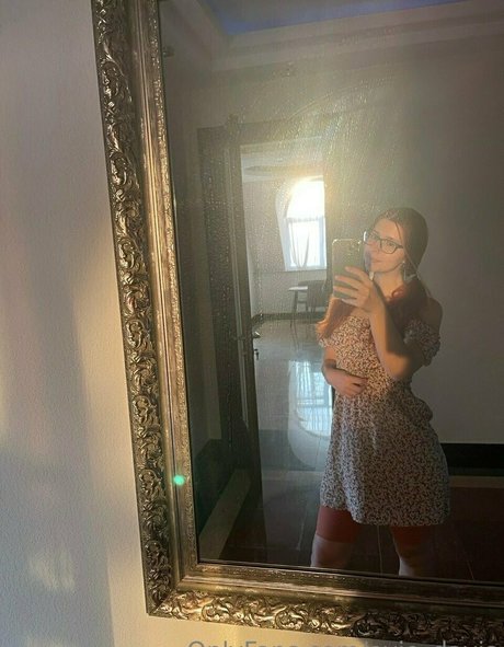 Evie Davis nudes pornstar img