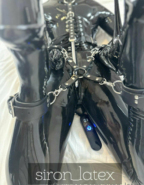 siron latex adult model galleries