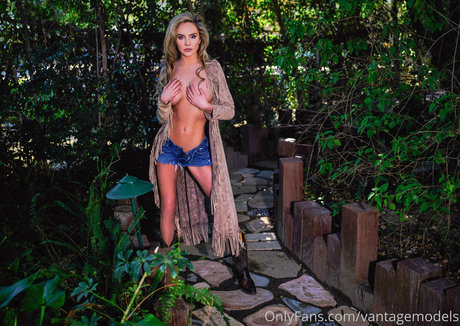 vantagemodels xxx actress galleries