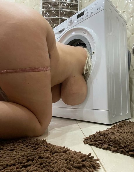 dilylabloom xxx model image