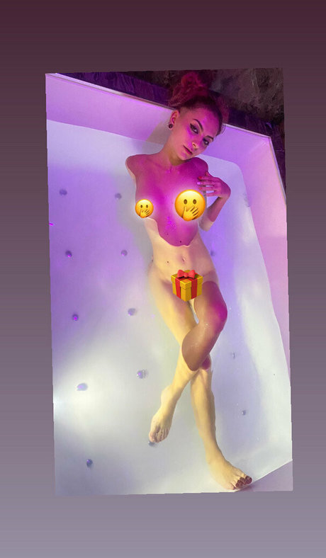 sick mind hot star pics