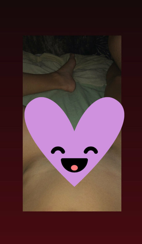 sick mind model sexy pic