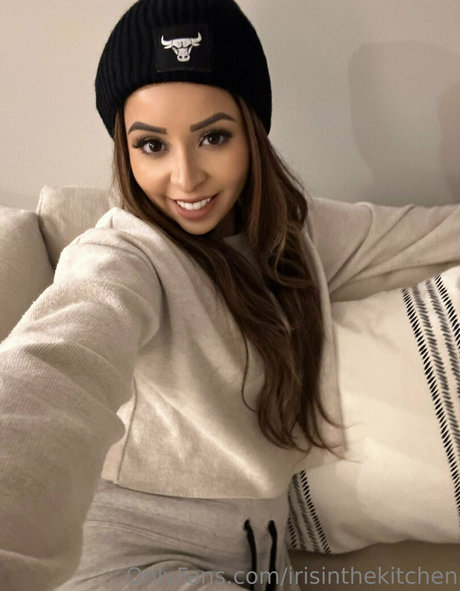 irisinthekitchen nice pornstar pic
