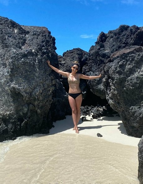 irisinthekitchen pornstar nude images