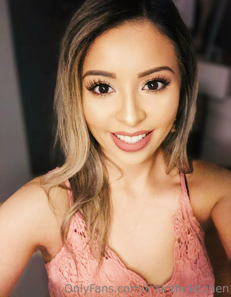 irisinthekitchen hd pornstar photos