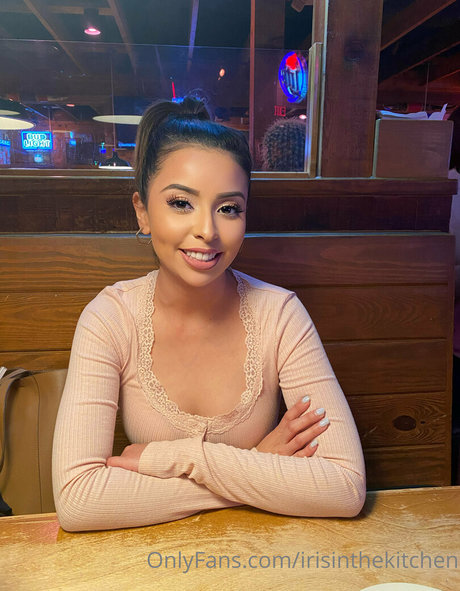 irisinthekitchen model art pics