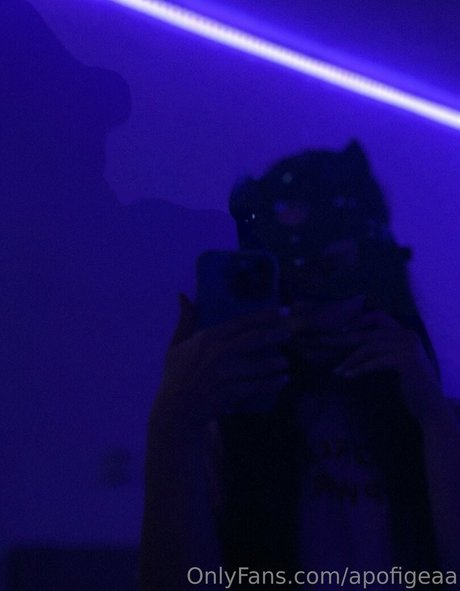 Apofigeaa sex model gallery