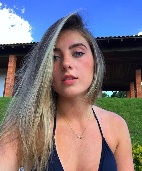 Gabi Amaral pornographic actress pictures