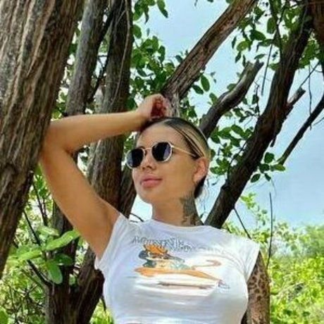 isabellanourie high quality actress photos