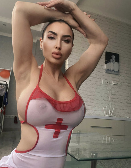 julieta mur art model photos