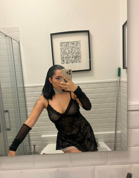 bellaniet porn star image