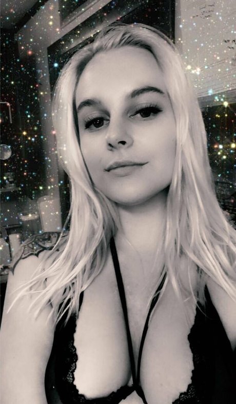 cali luve star nudes img