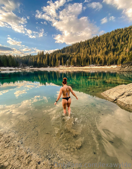 lexawylde model erotic photos