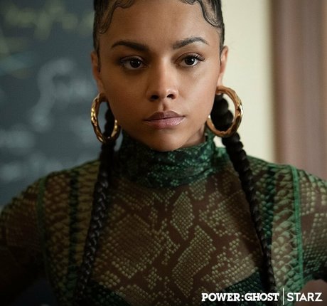 Alix Lapri star exclusive galleries