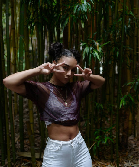 Alix Lapri top pornstar picture