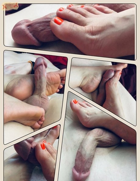 djsnarklepony model naked picture