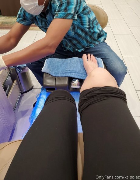 kt solez hot pornstar pic