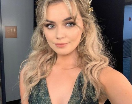 Megan Walsh hd pornstar gallery