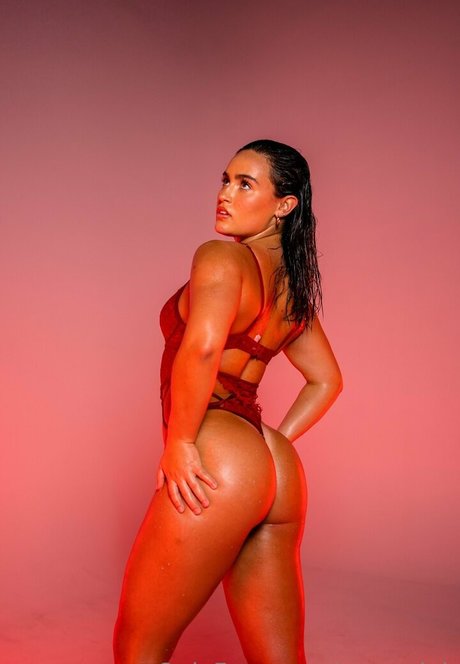 Sumabellhouse naked actress gallery