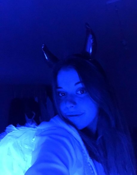 ellenofficial hd model pics