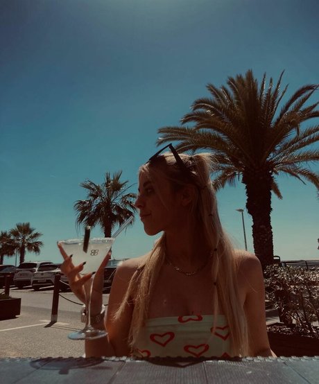 ellenofficial sex actress gallery