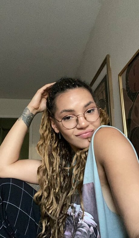 Takarathekoala star beautiful picture