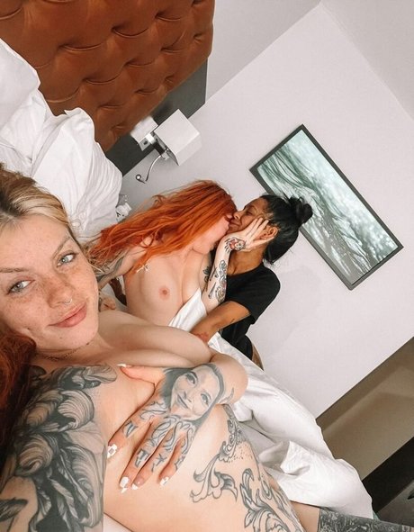 Itsbeadux free pornstar gallery