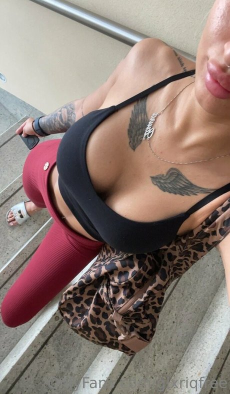 glxriqfree model nice image