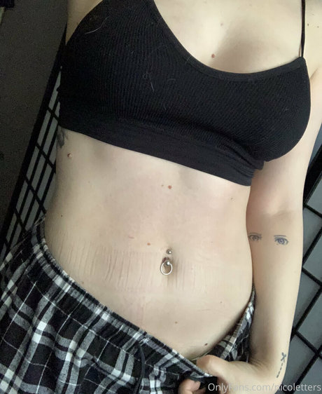 nicoletters nude star photo