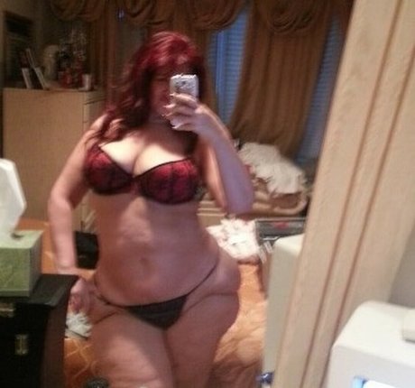 Redvelet6877 high quality model pics