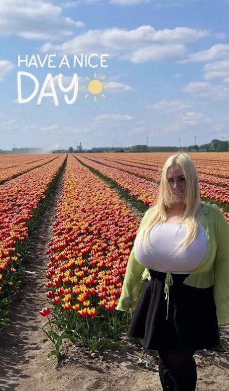 Schnataa pornstar nudes pic