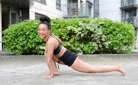 Feelinfree exclusive actress pic