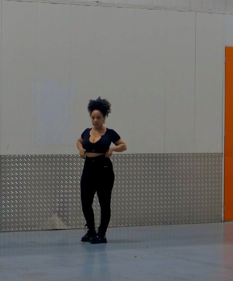 Feelinfree pornstar art photo