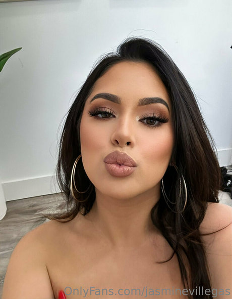 Jasmine Villegas star perfect pictures